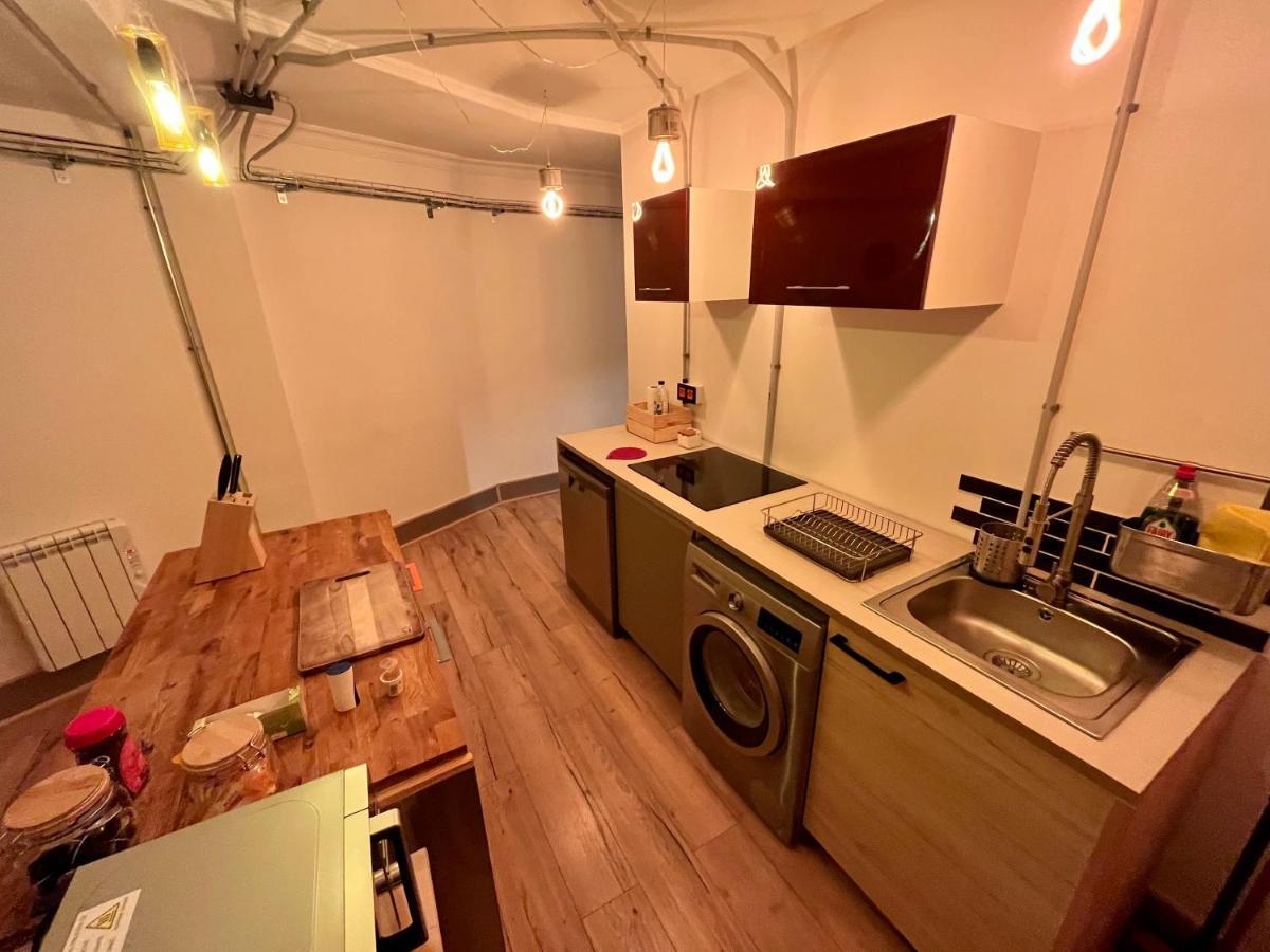 Lotila Flats Mieres Apartment Миерес Екстериор снимка