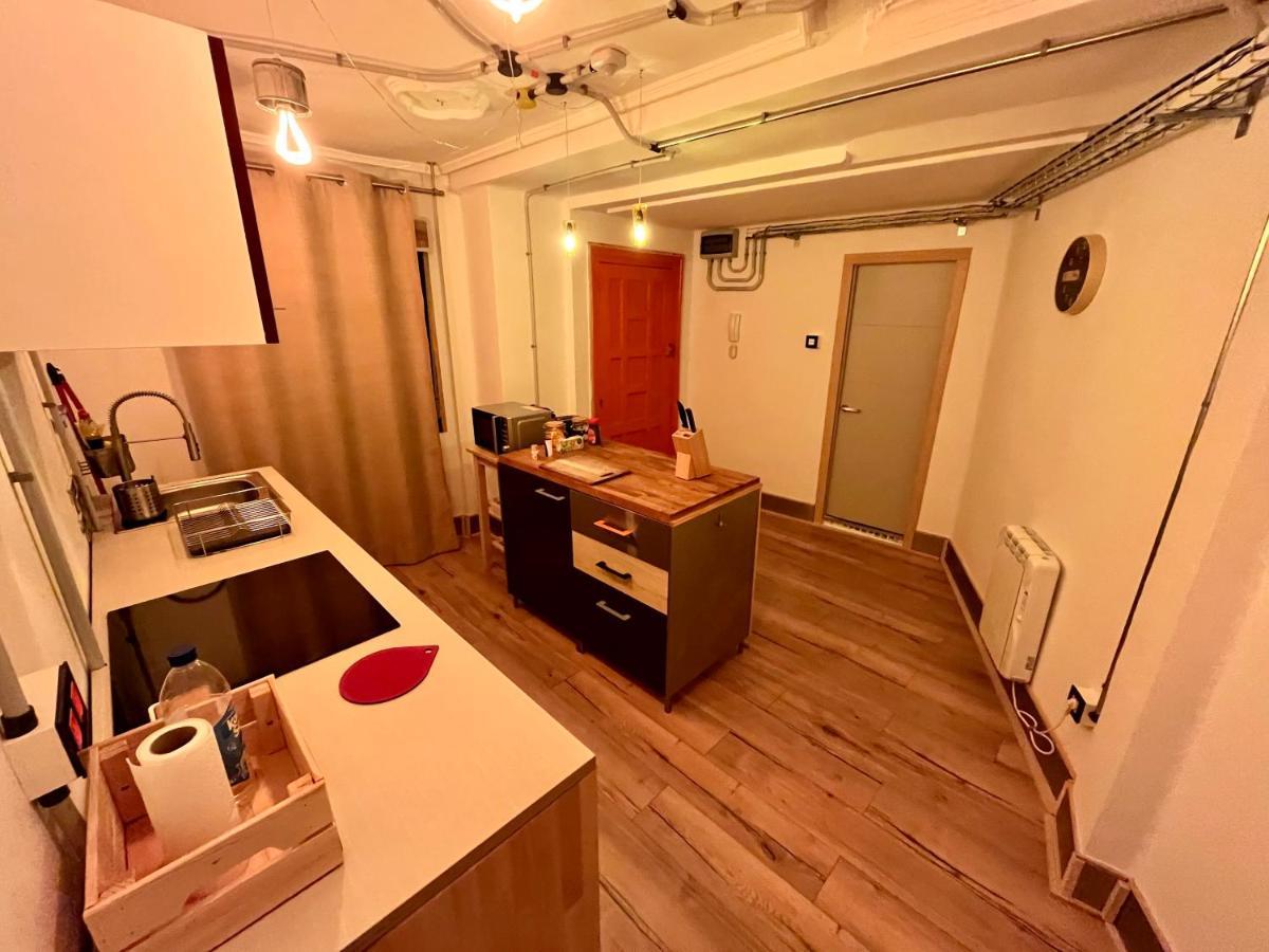 Lotila Flats Mieres Apartment Миерес Екстериор снимка